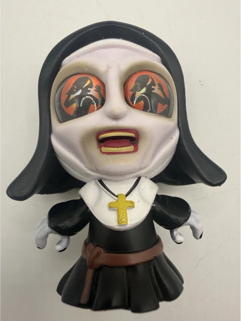 2025 TINY NIGHTMARES TERRIF-EYES Mini Figure THE NUN